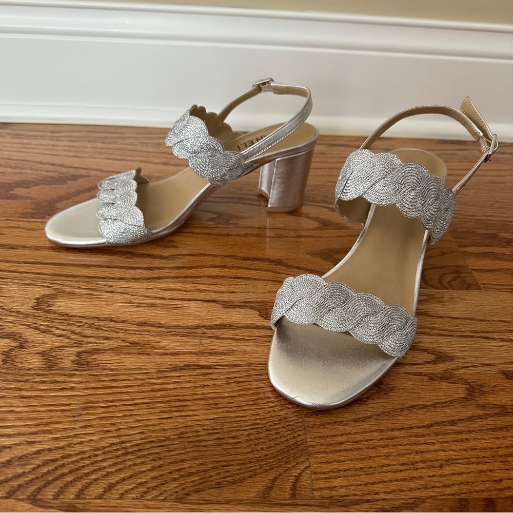 NWOT Vaneli Lettie Woven Silver Block Heel Womens Sandals, Sz 8.5 N